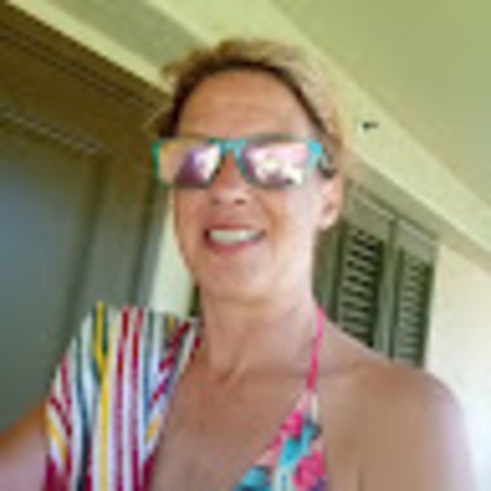 Meet your Posher, Brandi